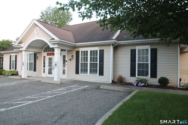 701 Sienna Drive 701, Danbury, CT 06810