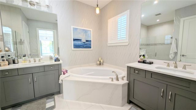 2879 Gin Berry Way, West Palm Beach, FL 33401