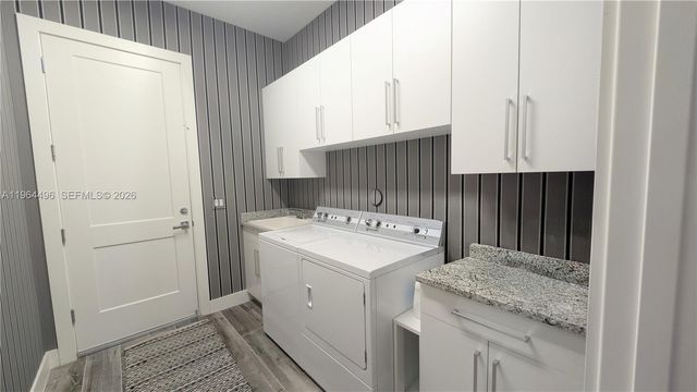 2879 Gin Berry Way, West Palm Beach, FL 33401