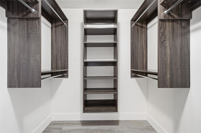 2960 NE 207th St 1108, Miami, FL 33180