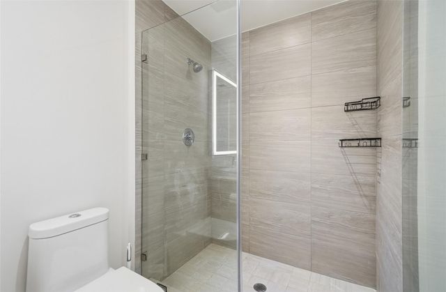 2960 NE 207th St 1108, Miami, FL 33180