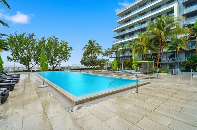 2960 NE 207th St 1108, Miami, FL 33180