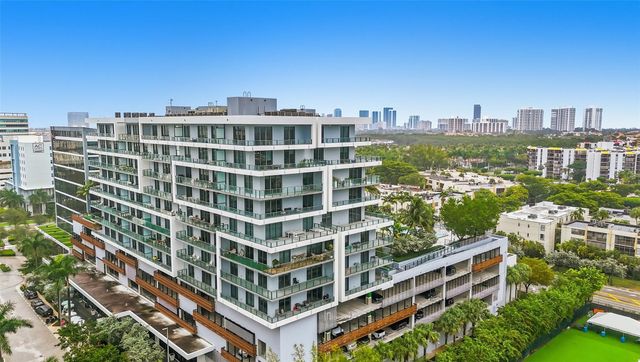 2960 NE 207th St 1108, Miami, FL 33180