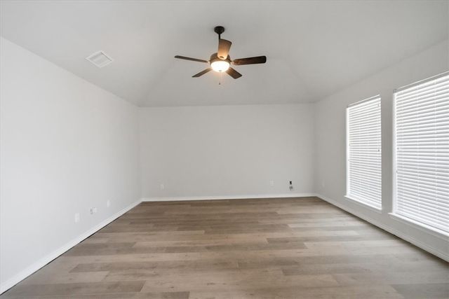 4201 Lake Apache Dr, Corpus Christi, TX 78413