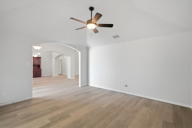 4201 Lake Apache Dr, Corpus Christi, TX 78413