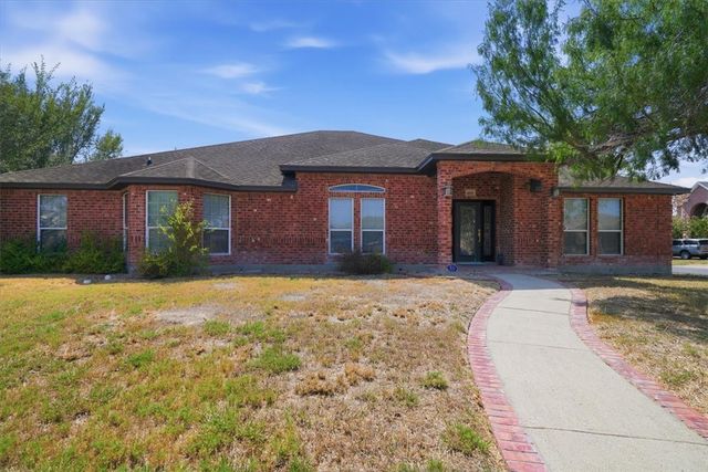 4201 Lake Apache Dr, Corpus Christi, TX 78413