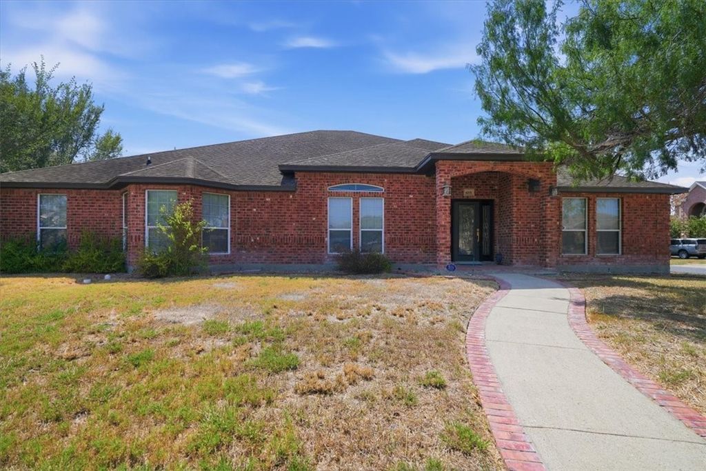 4201 Lake Apache Dr, Corpus Christi, TX 78413 — photo 3