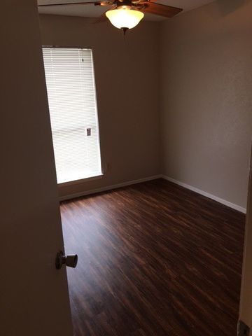 1413 Eagle Pass Drive, Garland, TX 75040