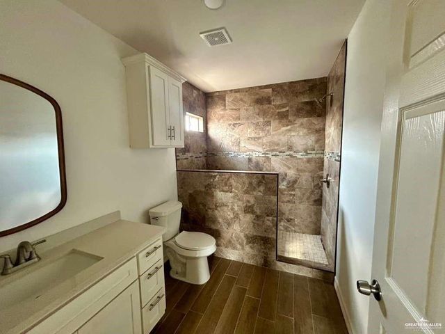 2203 N 109th Street, Alton, TX 78573