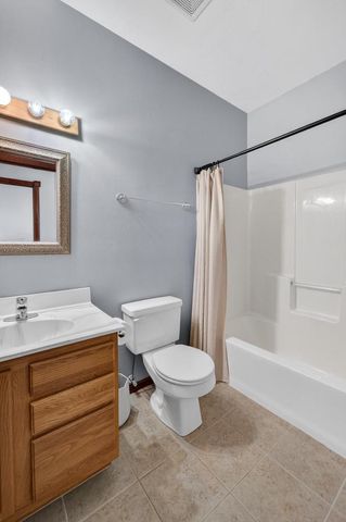 6635 Windsor Commons Avenue, Windsor, WI 53598
