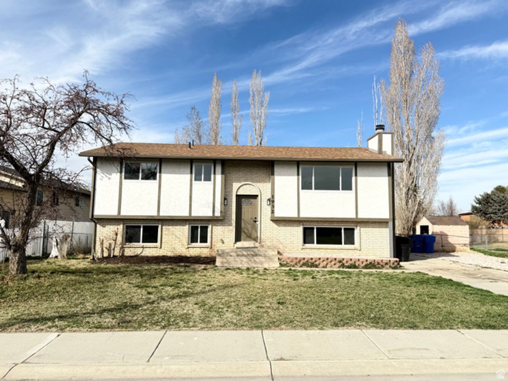 1932 W 200 S, West Point, UT 84015