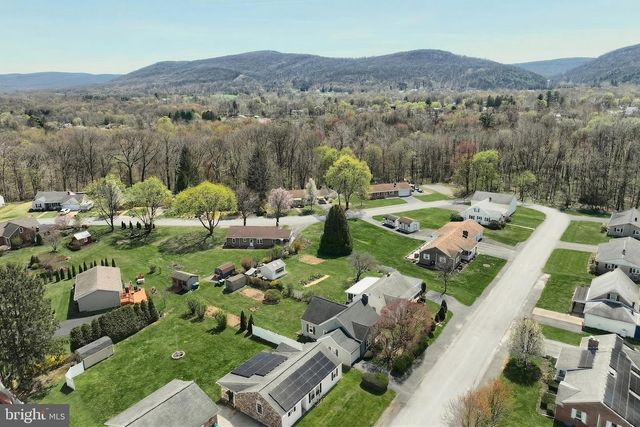 644 HIGHLAND AVENUE, Mount Holly Springs, PA 17065