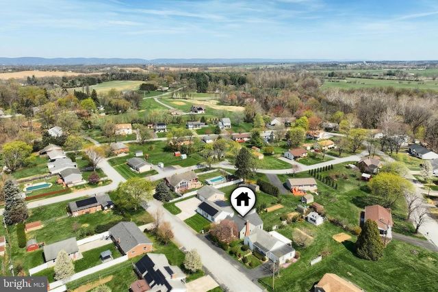 644 HIGHLAND AVENUE, Mount Holly Springs, PA 17065