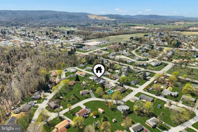 644 HIGHLAND AVENUE, Mount Holly Springs, PA 17065