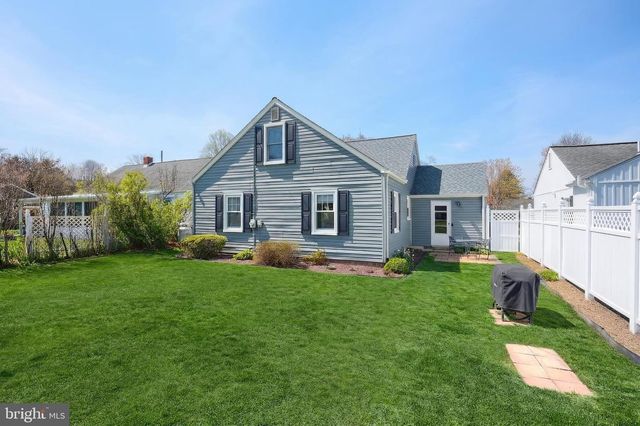 644 HIGHLAND AVENUE, Mount Holly Springs, PA 17065