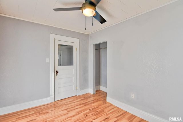 614 VIRGINIA Avenue, Taylorville, IL 62568