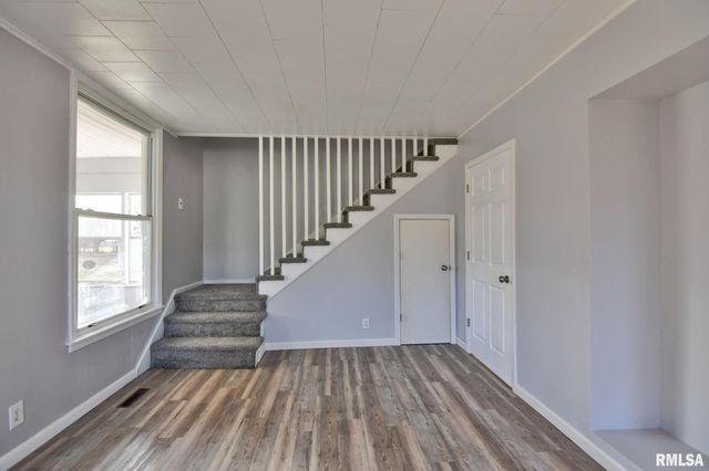 614 VIRGINIA Avenue, Taylorville, IL 62568