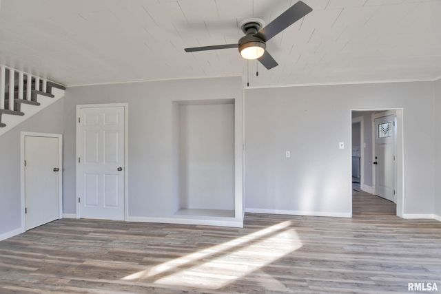 614 VIRGINIA Avenue, Taylorville, IL 62568