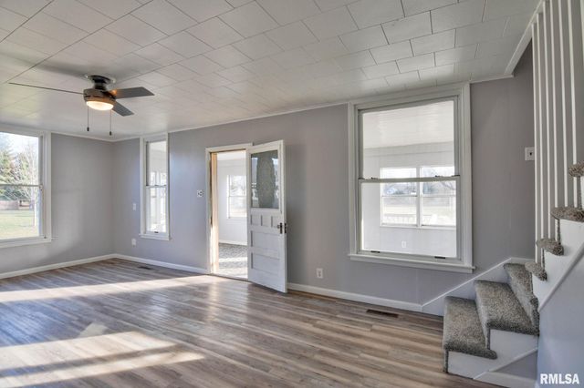 614 VIRGINIA Avenue, Taylorville, IL 62568