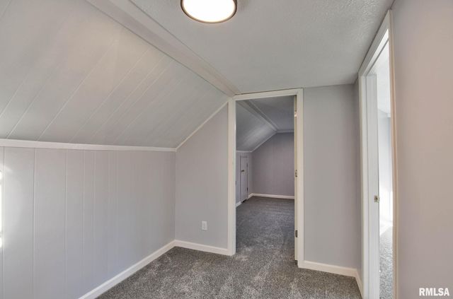 614 VIRGINIA Avenue, Taylorville, IL 62568