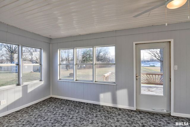 614 VIRGINIA Avenue, Taylorville, IL 62568