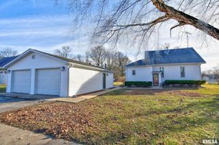 614 VIRGINIA Avenue, Taylorville, IL 62568