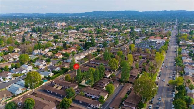 7554 Corbin 4, Reseda, CA 91335
