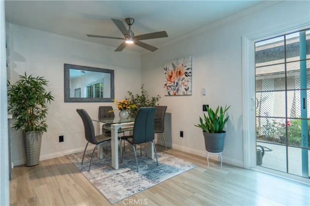 7554 Corbin 4, Reseda, CA 91335