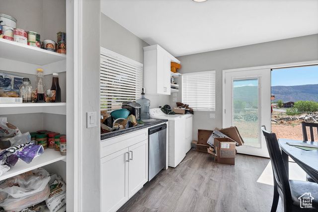 740 W UZONA AVE, Hildale, UT 84784