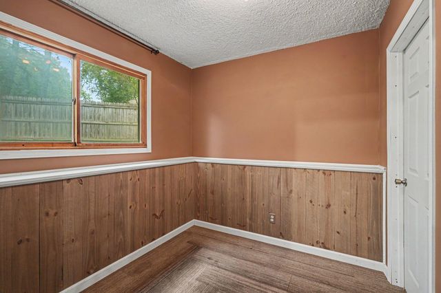 10609 Hummingbird Street NW, Coon Rapids, MN 55433