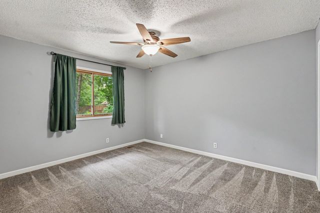 10609 Hummingbird Street NW, Coon Rapids, MN 55433