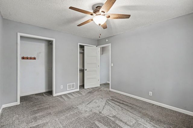 10609 Hummingbird Street NW, Coon Rapids, MN 55433