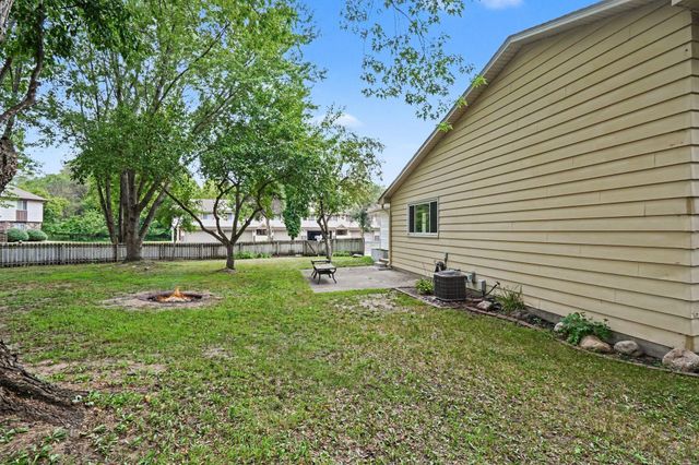 10609 Hummingbird Street NW, Coon Rapids, MN 55433