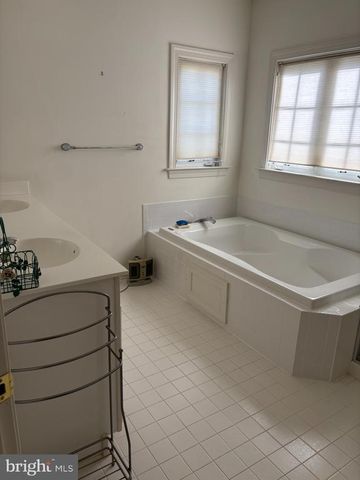 6110 MALONEY WAY, Warrenton, VA 20187