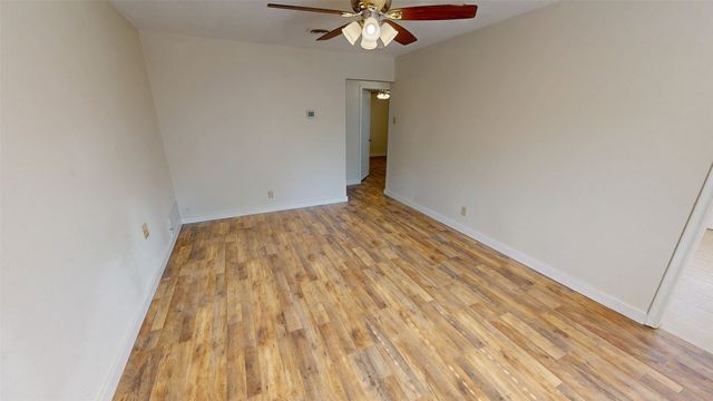 2413 N Lockhart Street, Sherman, TX 75092