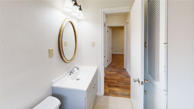 2413 N Lockhart Street, Sherman, TX 75092