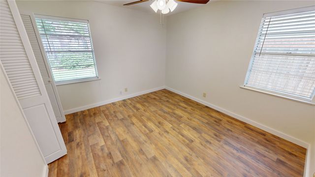 2413 N Lockhart Street, Sherman, TX 75092