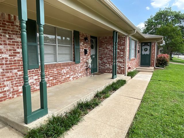 2413 N Lockhart Street, Sherman, TX 75092