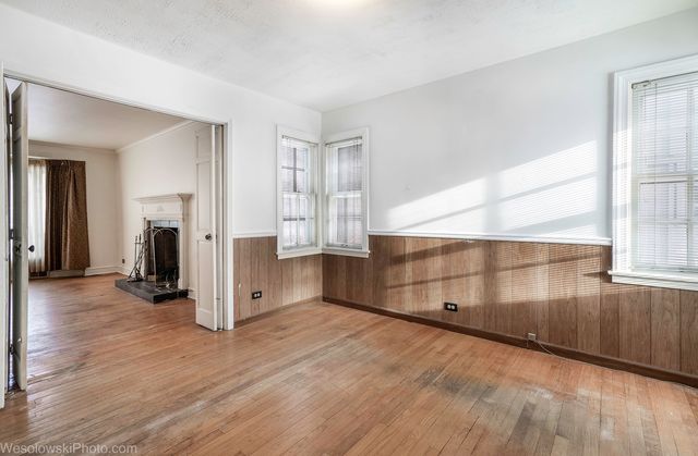 6738 N Ionia Avenue, Chicago, IL 60646