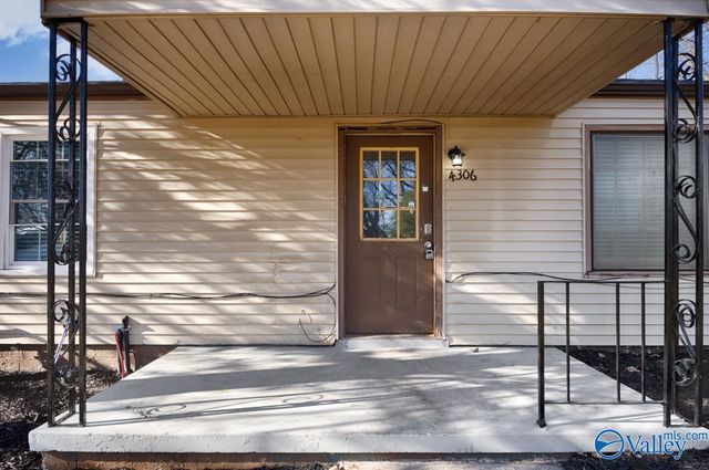 4306 9th Avenue SW, Huntsville, AL 35805