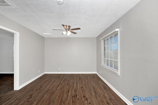 4306 9th Avenue SW, Huntsville, AL 35805