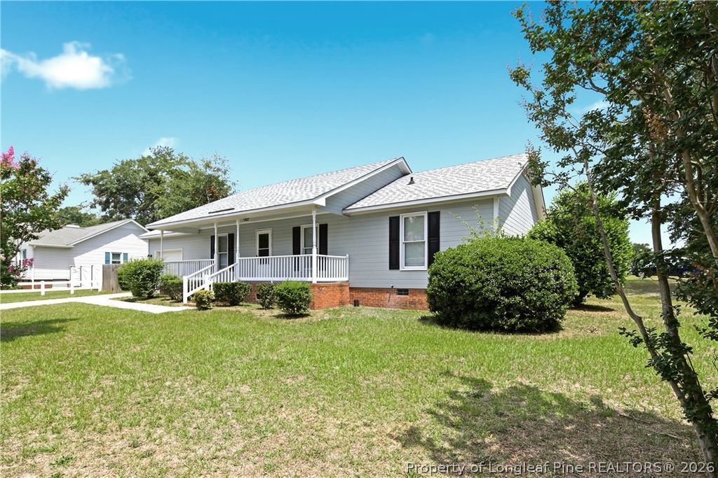 5816 Bloomsbury Drive, Fayetteville, NC 28306 — photo 2