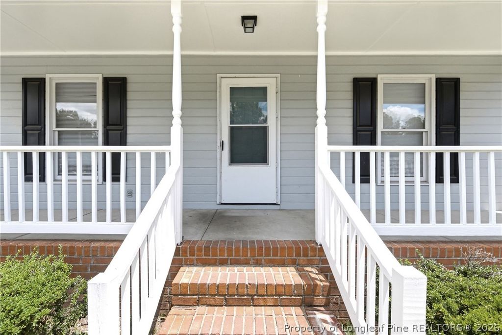 5816 Bloomsbury Drive, Fayetteville, NC 28306 — photo 4
