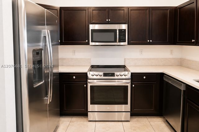 97 SE 34th Ter 97, Homestead, FL 33033