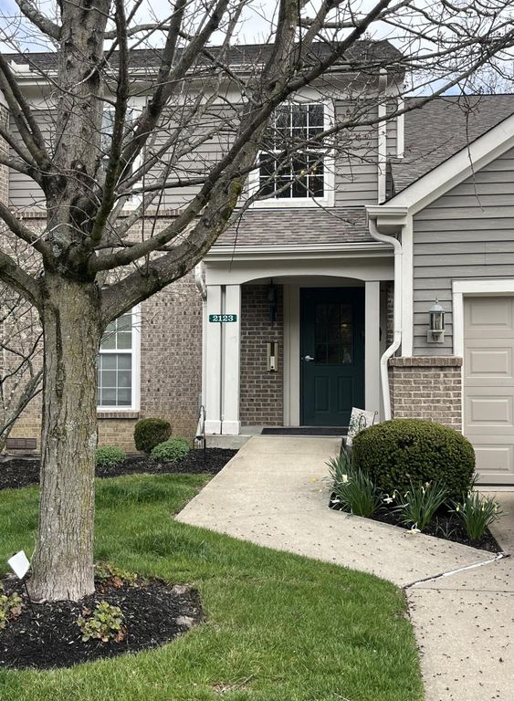 2123 Clareglen Drive, 204, Crescent Springs, KY 41017