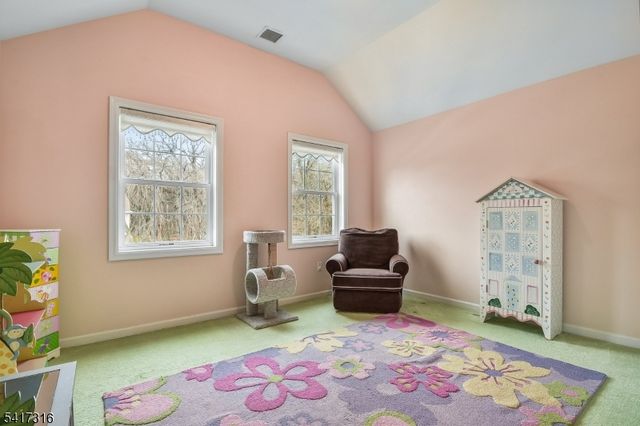 83 White St, Dover Town, NJ 07801