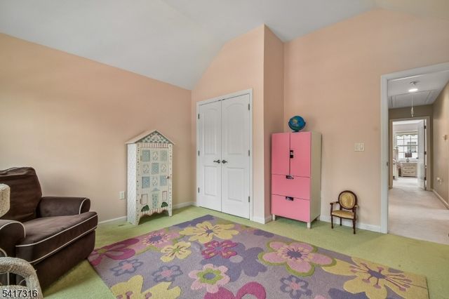 83 White St, Dover Town, NJ 07801