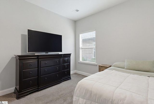 4 Woodcross Drive, Simpsonville, SC 29681