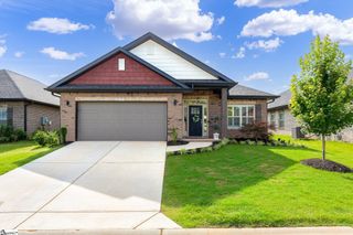 4 Woodcross Drive, Simpsonville, SC 29681
