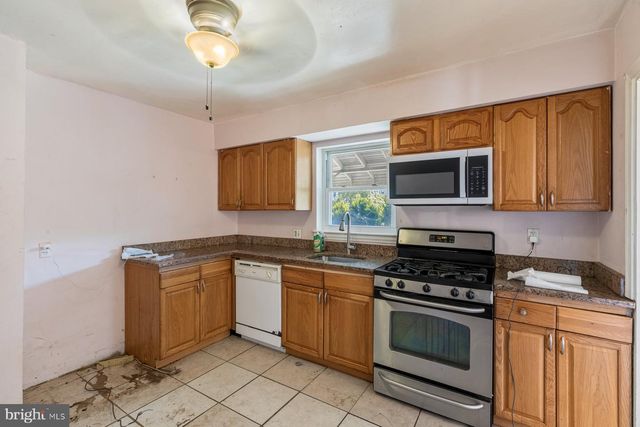 4637 LACY AVE, Suitland, MD 20746